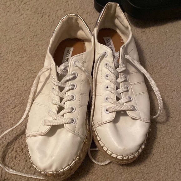 Steve Madden Shoes - Picture 1 of 3